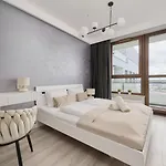 Odra Tower Center Of By Renters Prestige Appartement *