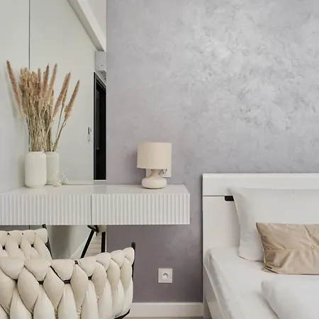 Odra Tower Center Of By Renters Prestige Apartment *